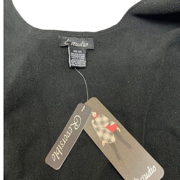 Estudio OS Reversible Plaid Shawl Black Cape Transitional Staple Fringe Wrap - Picture 5 of 11